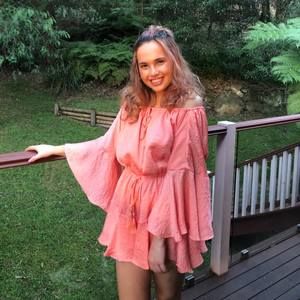 Meet your Posher, Emma